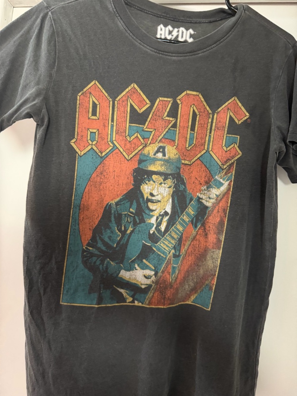 AC/DC Black Short-Sleeve Graphic Tee with Red and Blue Vintage Print